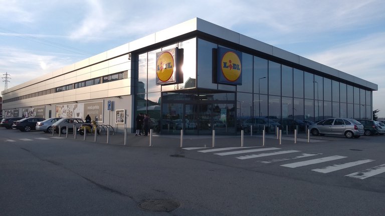 Lidl Distribution Centres and supermarkets